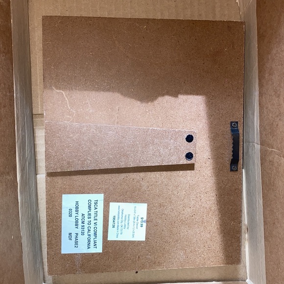 Table decor - Picture 2 of 3